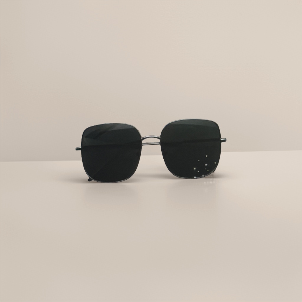 Black square sunglasses are fashionable and versatile, with UV protection and polarized light details Picture