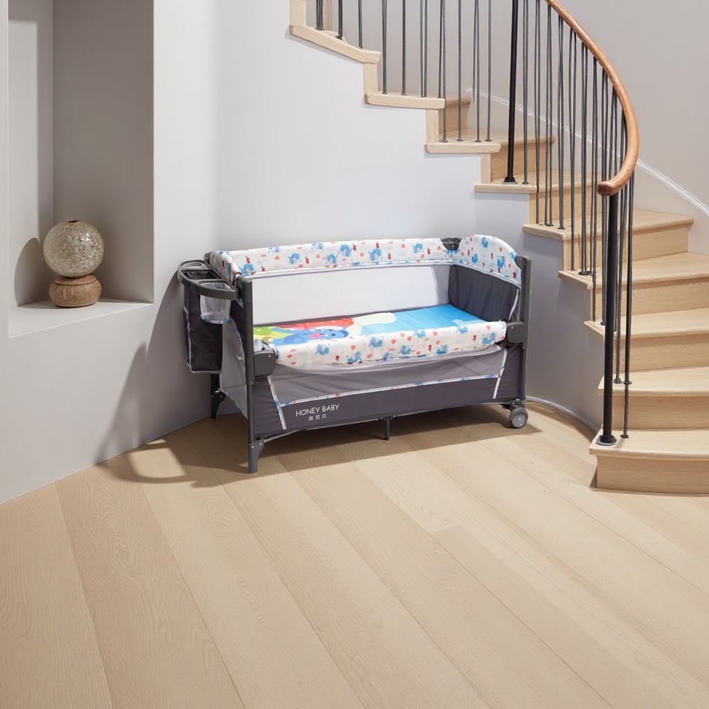 Colorful cartoon crib, safe and environmentally friendly, solid wood adjustable guardrail with rollers Application Scenario