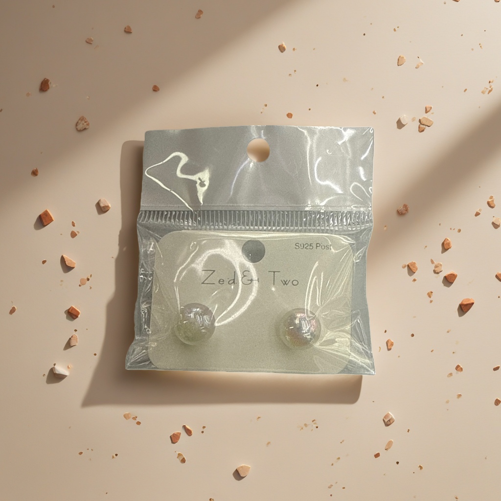 Zed & Two S925 Post Round pearl white stud, transparent plastic bag packaging Specification image