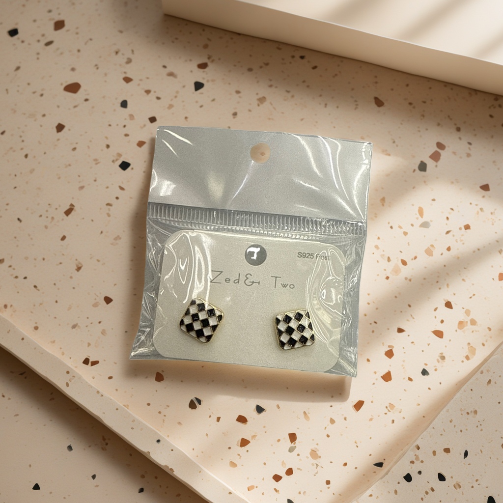 Black and white checkered geometric style stud earrings are fashionable, simple and versatile details Picture