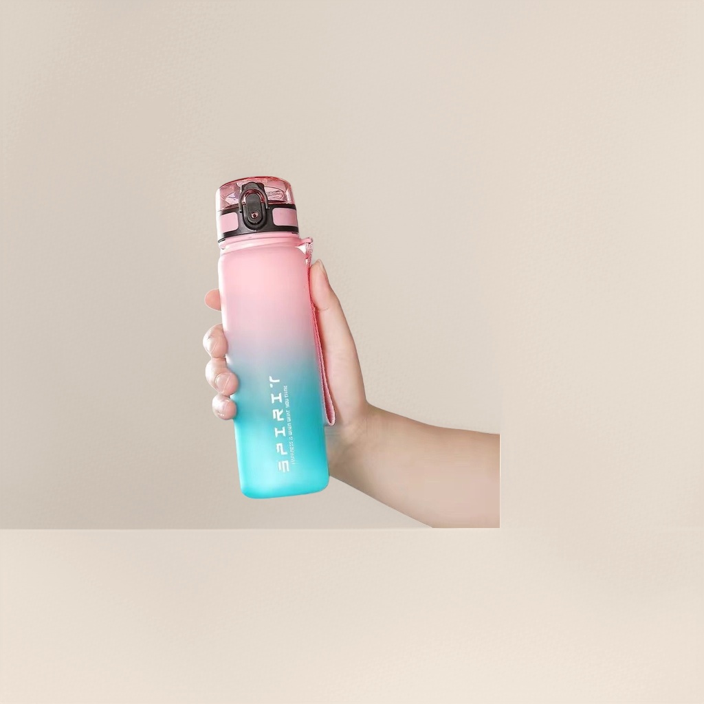 The powder-blue gradient color water cup is a fashionable, simple and large-capacity insulated cup Application Scenario