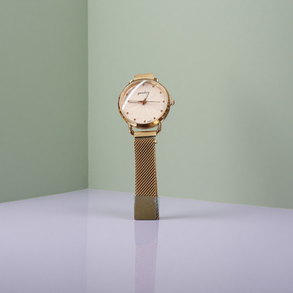 Reloj de esfera dorada moda simple cuarzo hombre reloj resistente al agua resistente al desgaste negocios casual Application Scenario