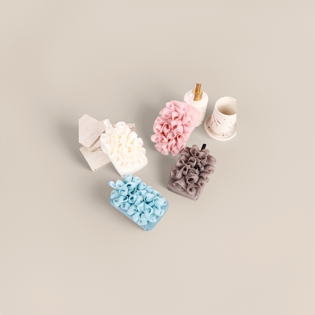 The colorful curly lace bath ball is soft and smooth. When scrubbing, exfoliation is gentle and does no harm to the skin details Picture