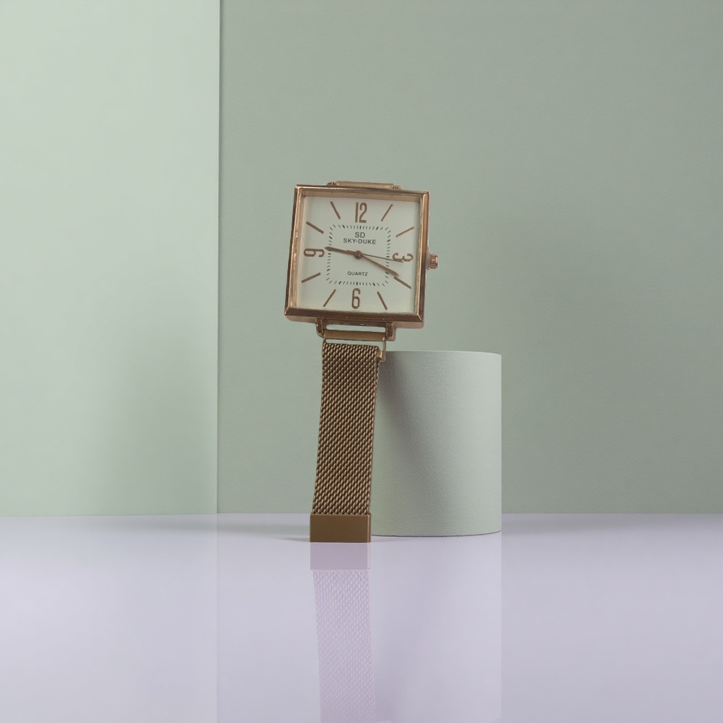 A simple and fashionable gold square quartz watch for both men and women with a genuine leather strap Specification image