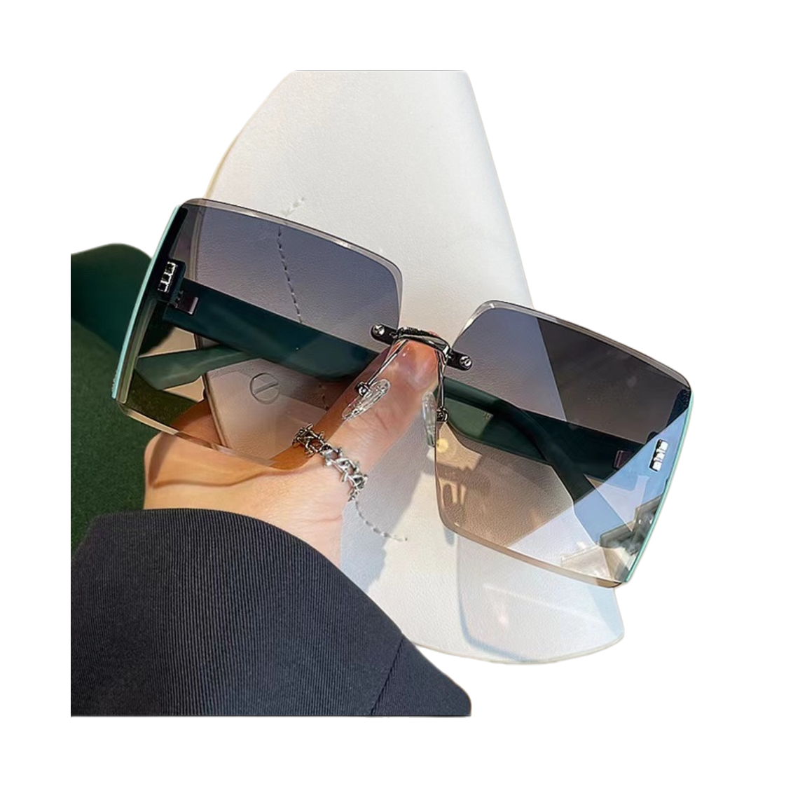 Silver-framed gradient lens sunglasses, fashionable UV-resistant polarized sunglasses Item Picture
