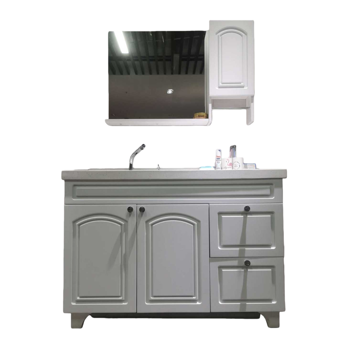 Modern and simple white bathroom cabinet, floor-standing solid wood waterproof and moisture-proof double washbasin combination Item Picture