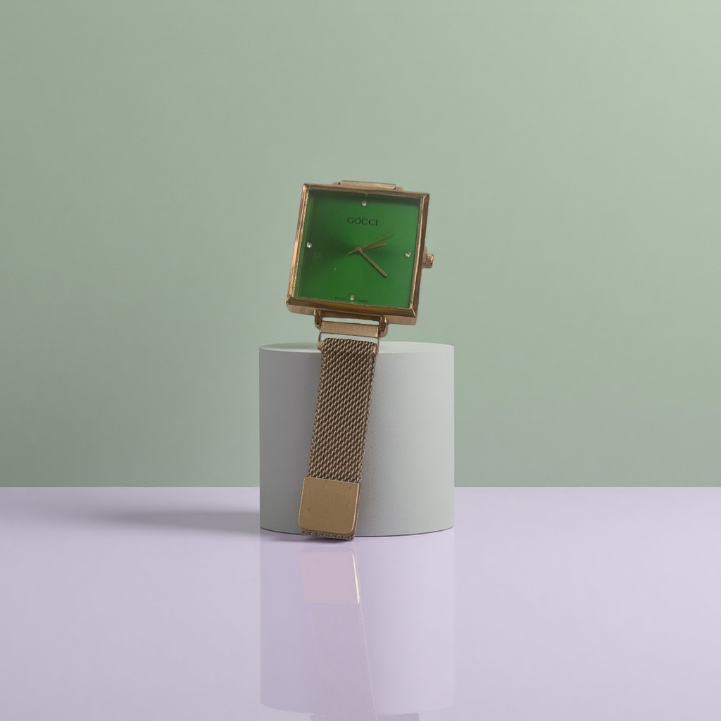 Green dial, gold watch, quartz wristwatch for men and women, simple, fashionable, business and casual Application Scenario