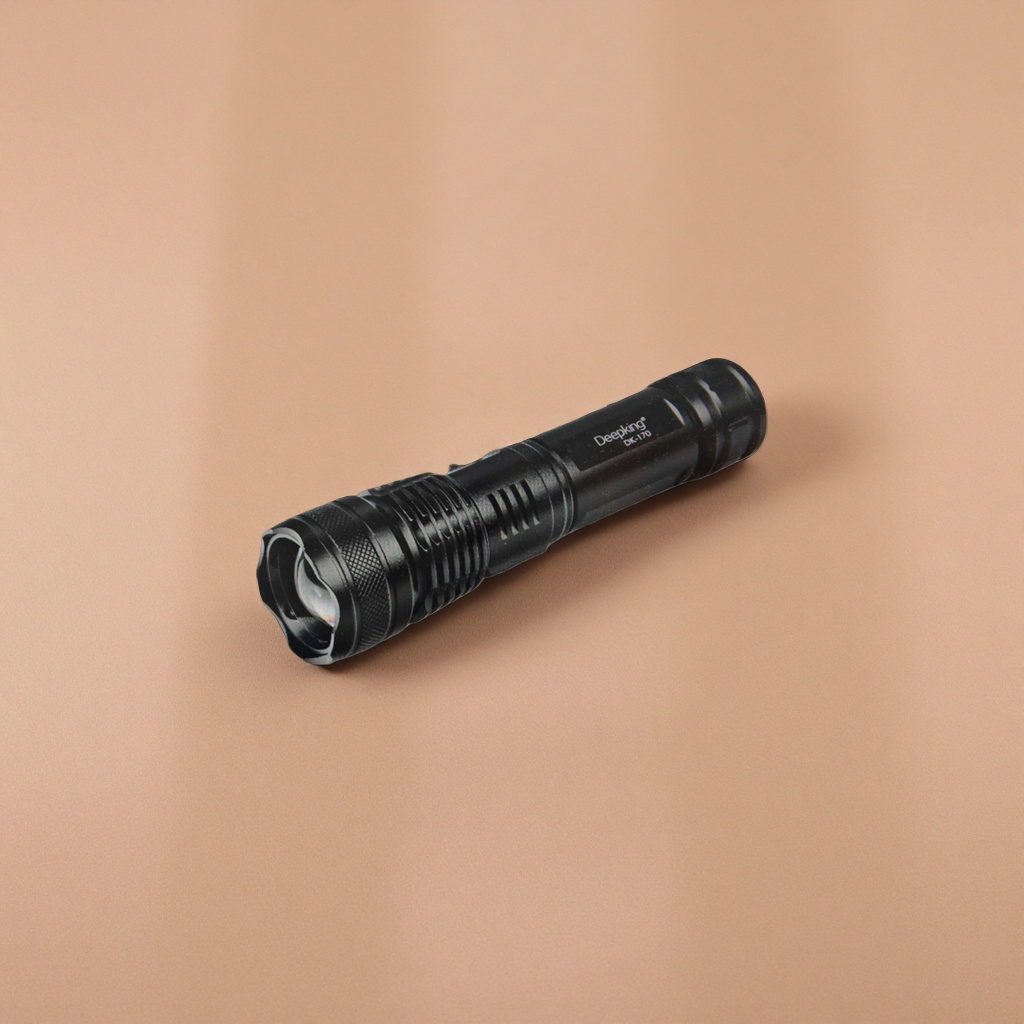 Black flashlight made of aviation aluminum, mini high-brightness outdoor emergency lighting Application Scenario