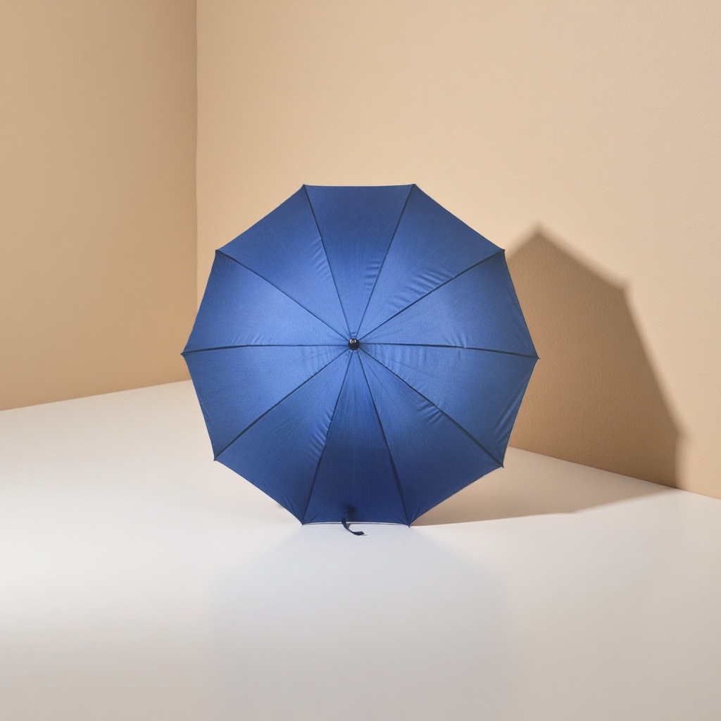 والمظلة الزرقاء ذات الكثافة العالية التي تُضرب ضد العواصف، تطوي اليدين بسهولة Specification image