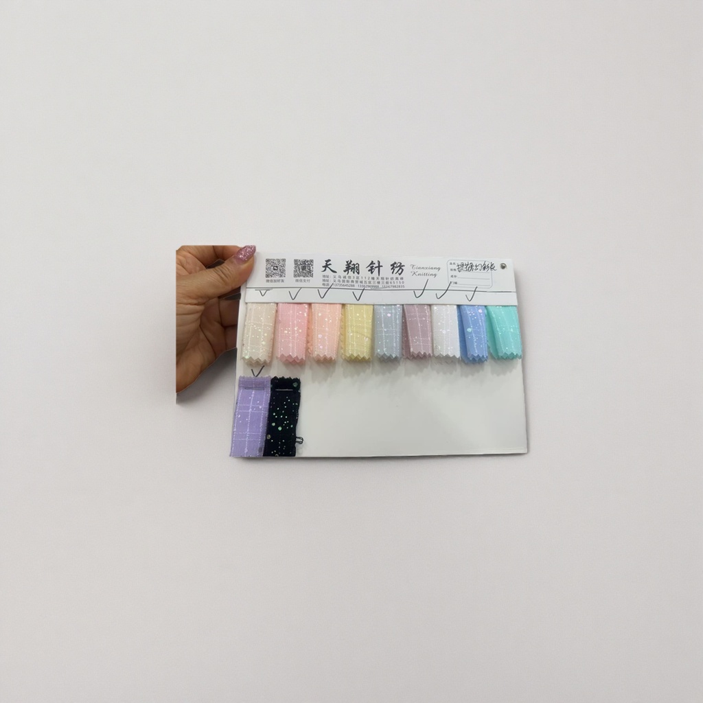 彩色亮片格纹布料样品卡细节图