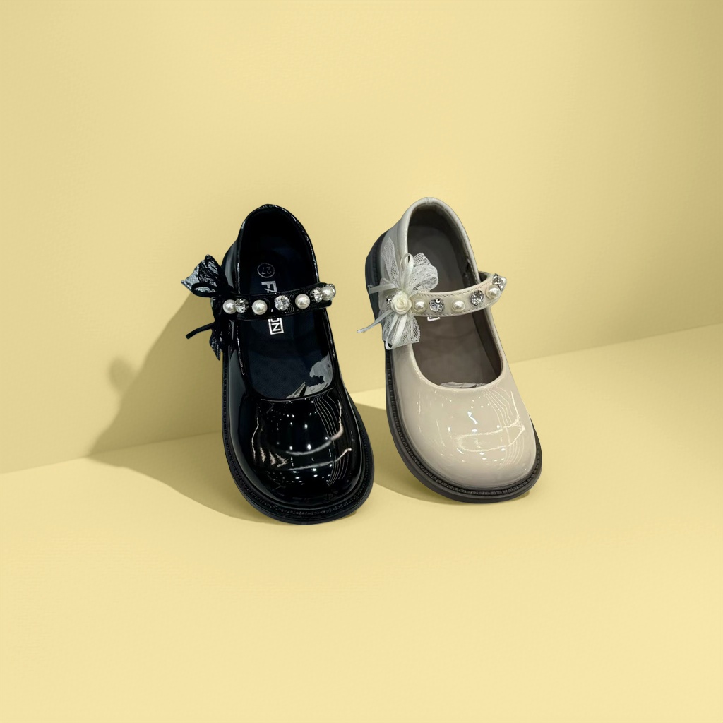 Black glossy and off-white glossy Mary Jane shoes, women's retro round-toed, chunk-heeled single shoes Item Picture