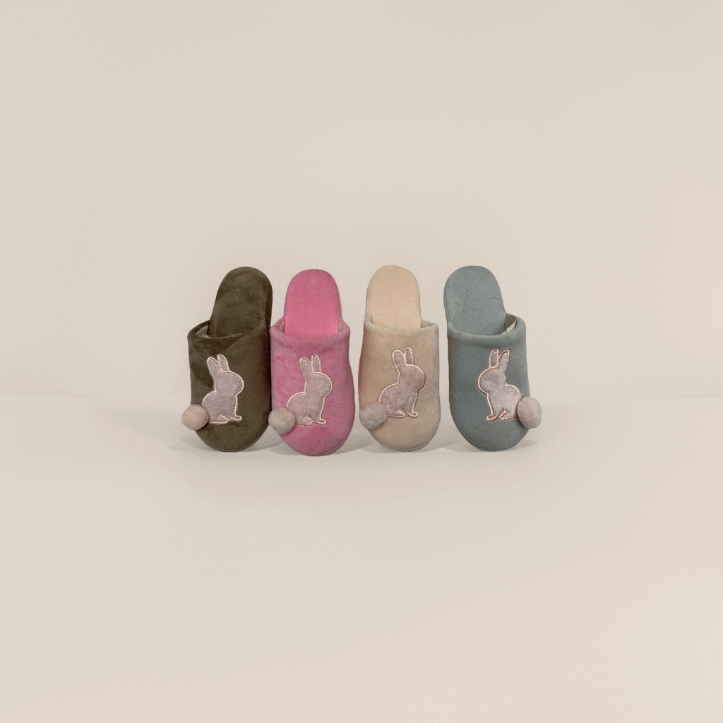 Plush cotton winter warm slippers with a cute home style Specification image