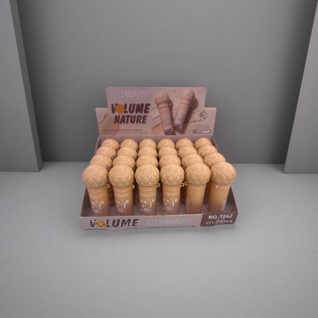 The beige engraved bottle cap concealer is light and thin, covering blemishes for a long time without smudging Application Scenario