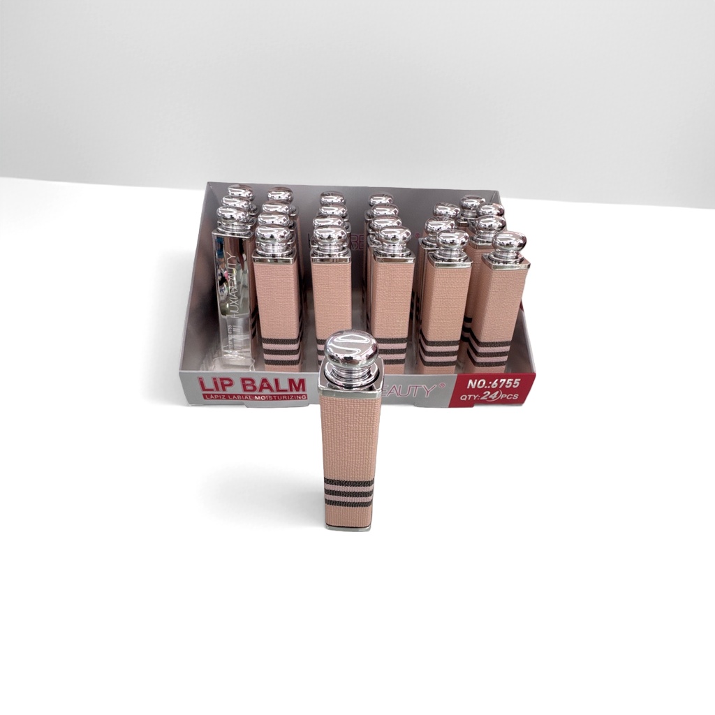 Pink textured shell, silver metal cap, striped decorated lipstick display box Application Scenario