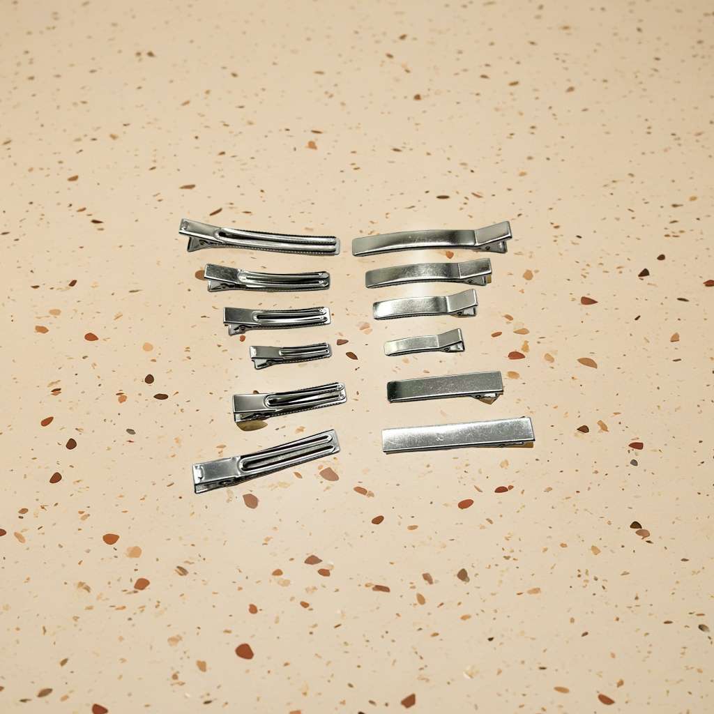 Silver metal hair clips, anti-slip and durable large clips, suitable for daily commuting Specification image