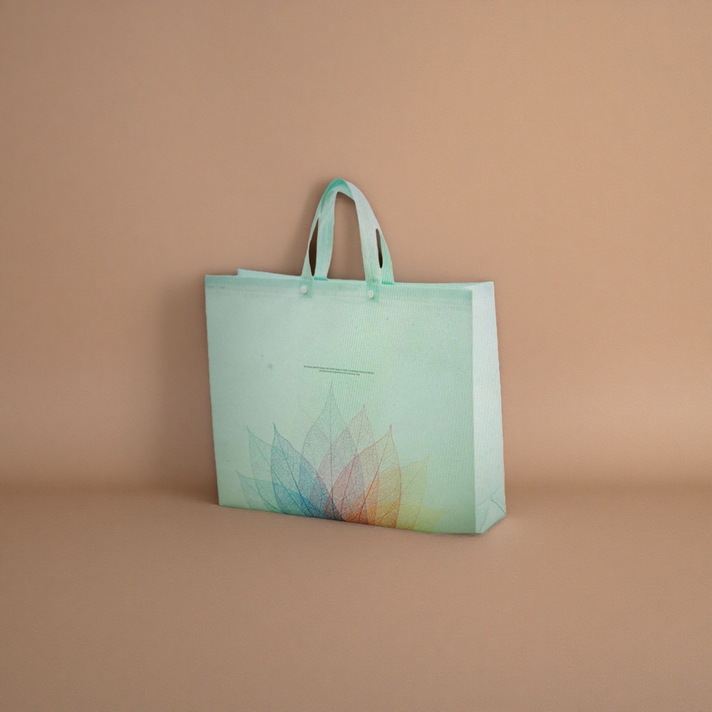 The handle of the light green handbag with the same color scheme as the leaf vein pattern details Picture
