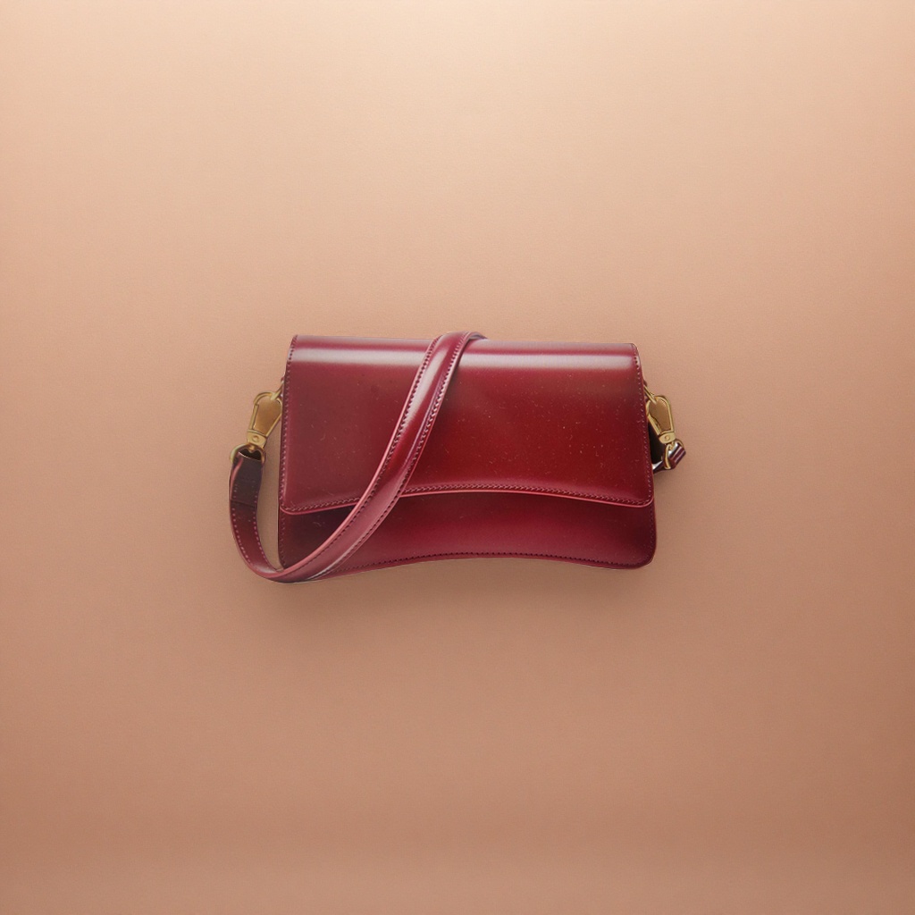 A wine-red leather crossbody bag, a versatile and fashionable single-shoulder bag for women details Picture