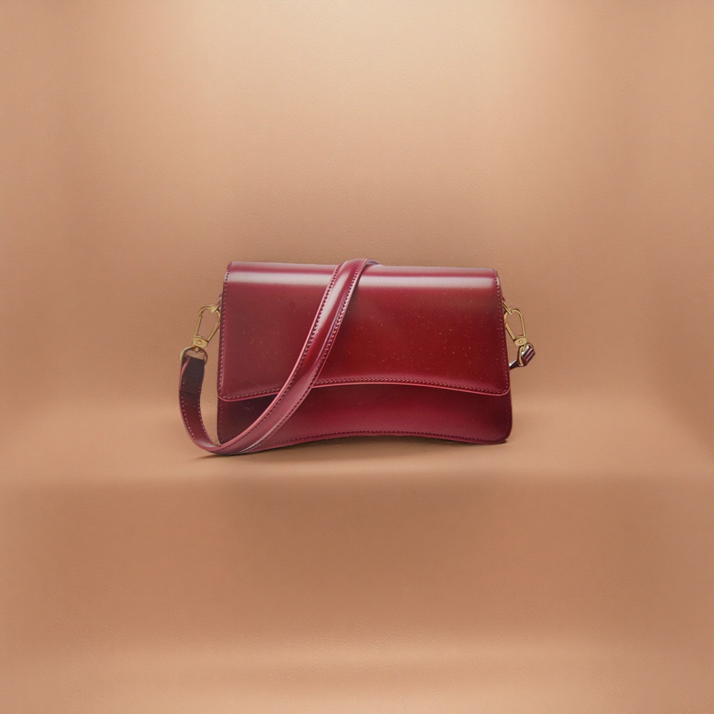 A wine-red leather crossbody bag, a versatile and fashionable single-shoulder bag for women Application Scenario