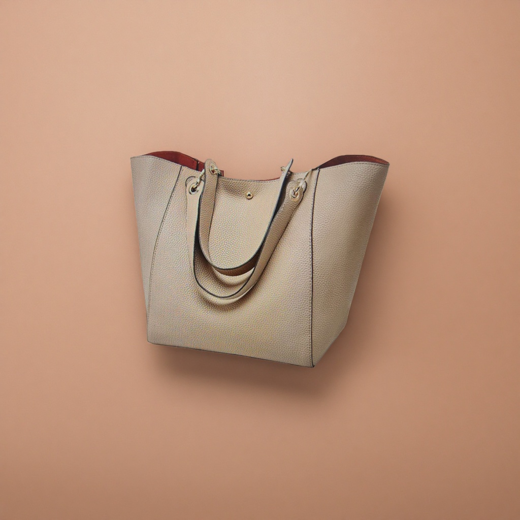 Beige textured tote bag, large-capacity commuter hand and shoulder bag for women's casual wear Application Scenario