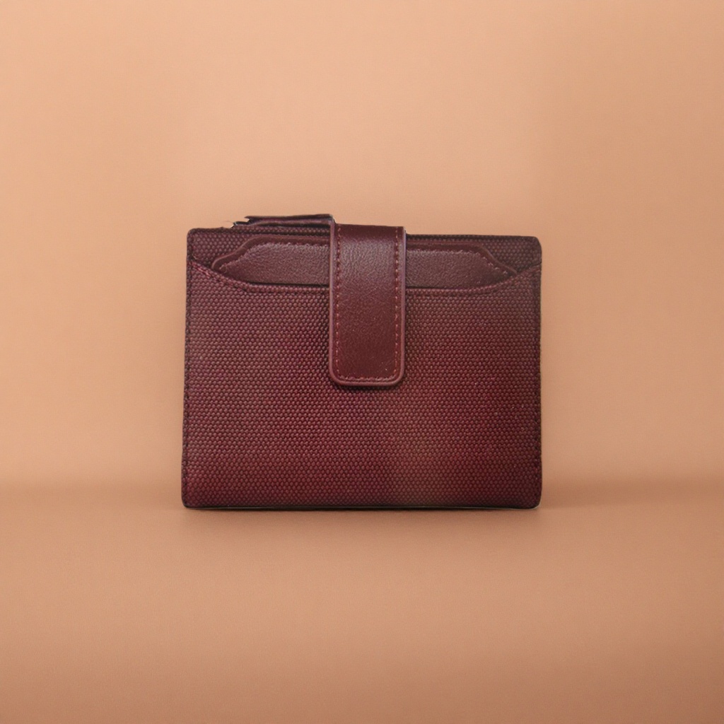 A long, wine-red leather wallet for ladies with a zippered pocket Specification image