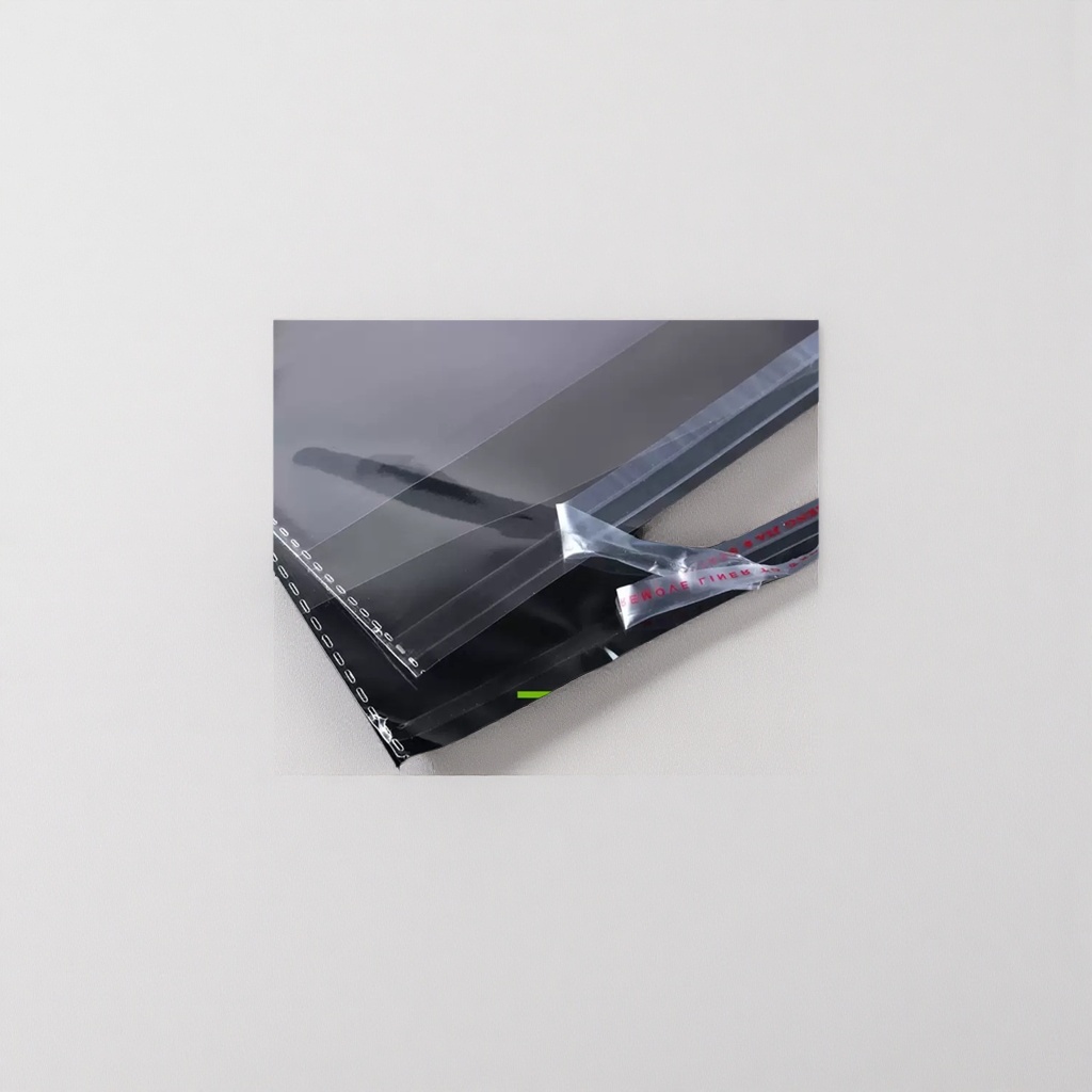 Transparent self-adhesive bags, thickened leak-proof sealed storage bags, available in multiple sizes, are perfect for home and office organization Application Scenario