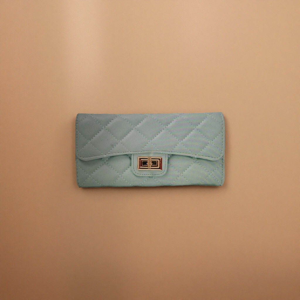 Bolso lingerie verde claro para mujeres cuero genuino pequeño estilo ligero y elegante Application Scenario