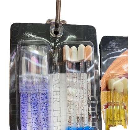 Black packaging makeup brush set of 12 professional makeup brushes comes with a storage bag Item Picture