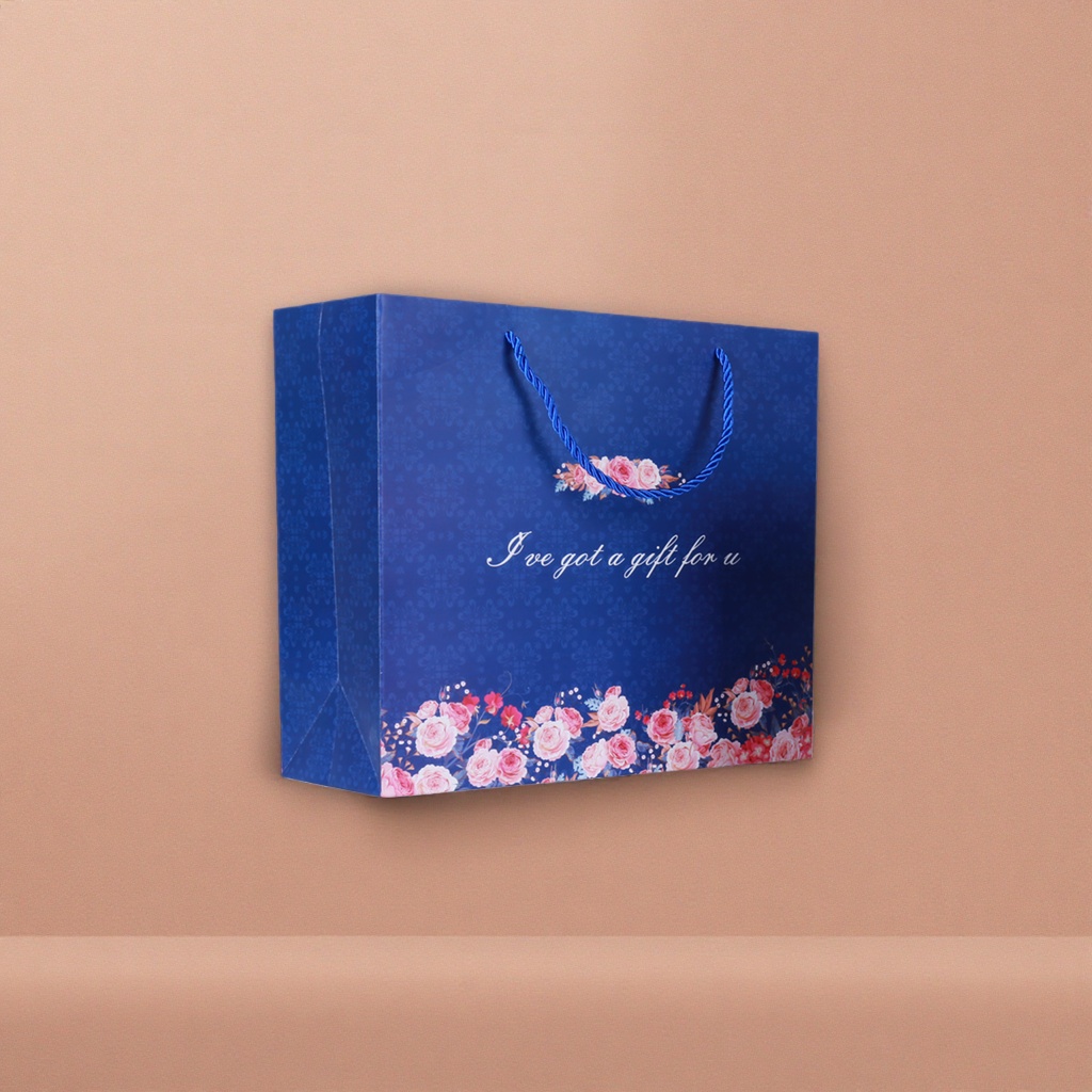 Deep blue floral pattern gift bag, hand-held paper bag, packaging bag for giving gifts