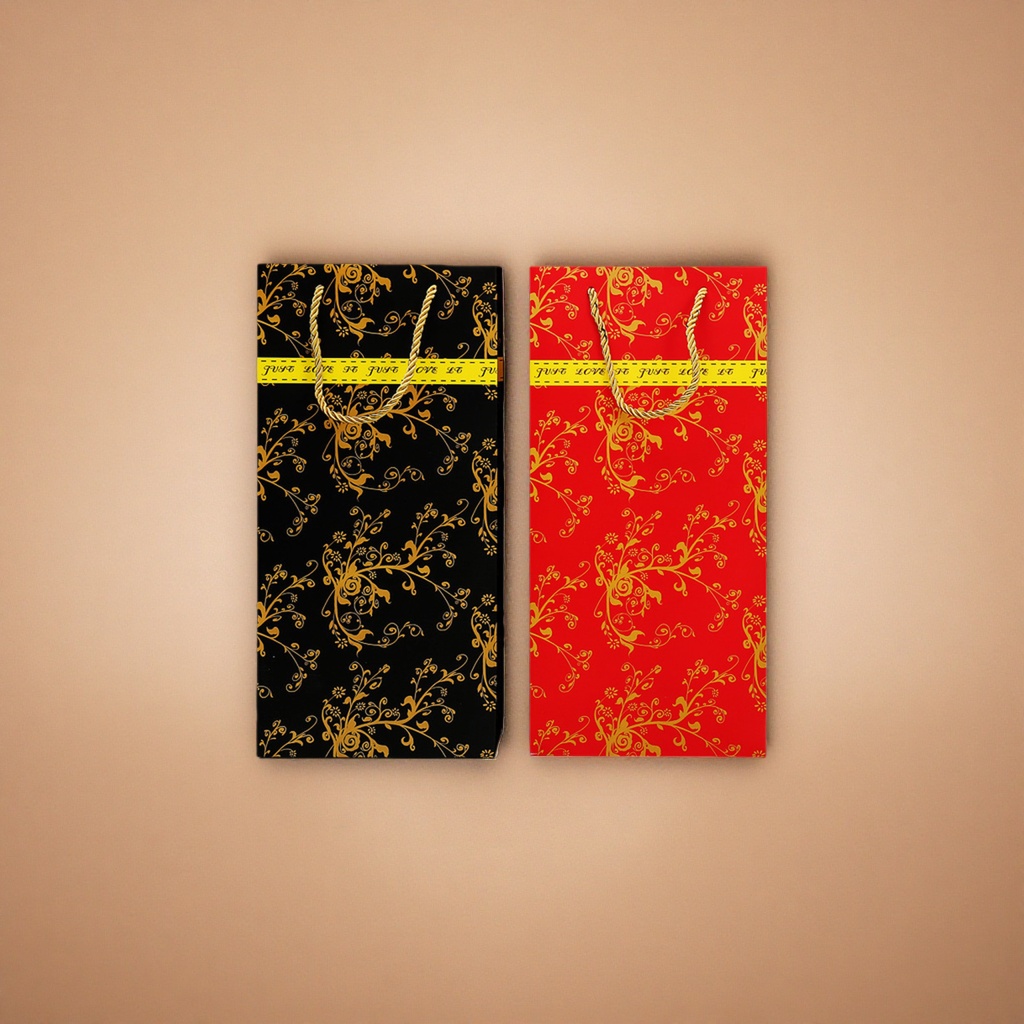 Black and gold patterned handbag, red and gold patterned handbag, fashionable two-color gift box packaging Application Scenario