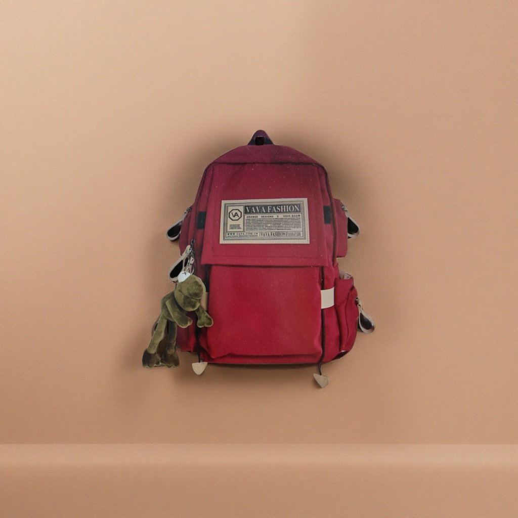 This red backpack is fashionable, lightweight and has a large capacity for student commuting and travel