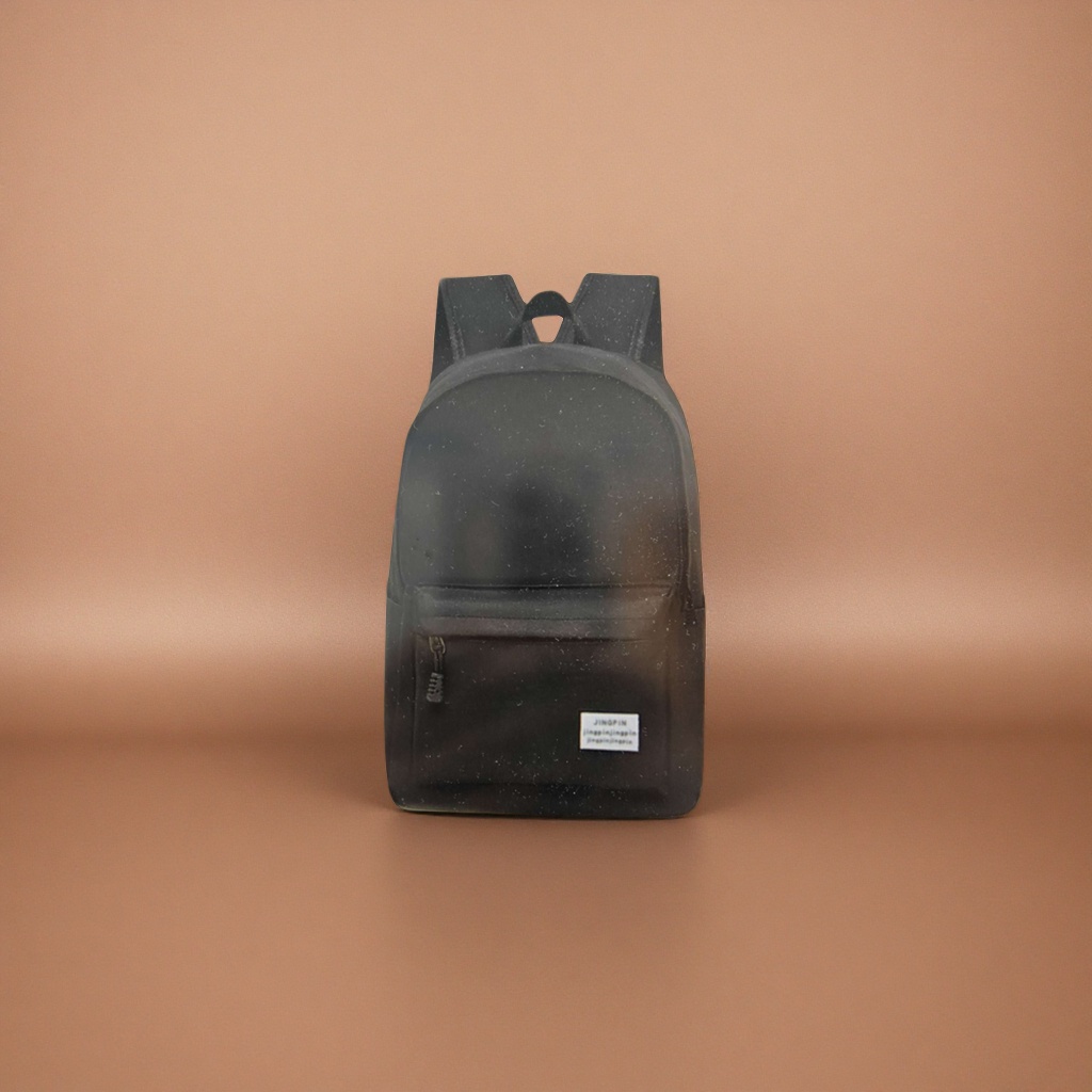 This black backpack is lightweight for student commuting, has a large capacity, is waterproof, wear-resistant, simple and fashionable Application Scenario