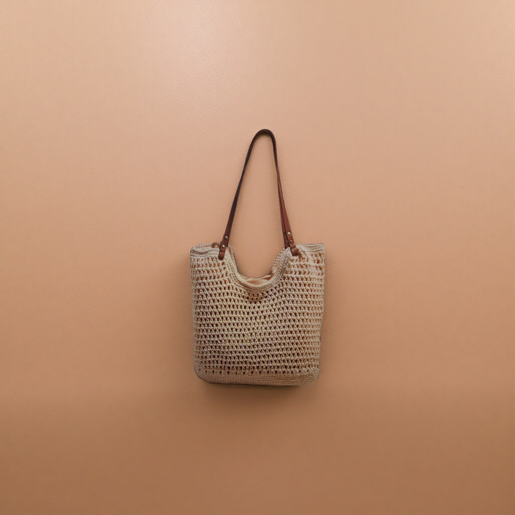 Beige crochet bag with brown leather handle hand-woven casual shoulder bag Application Scenario