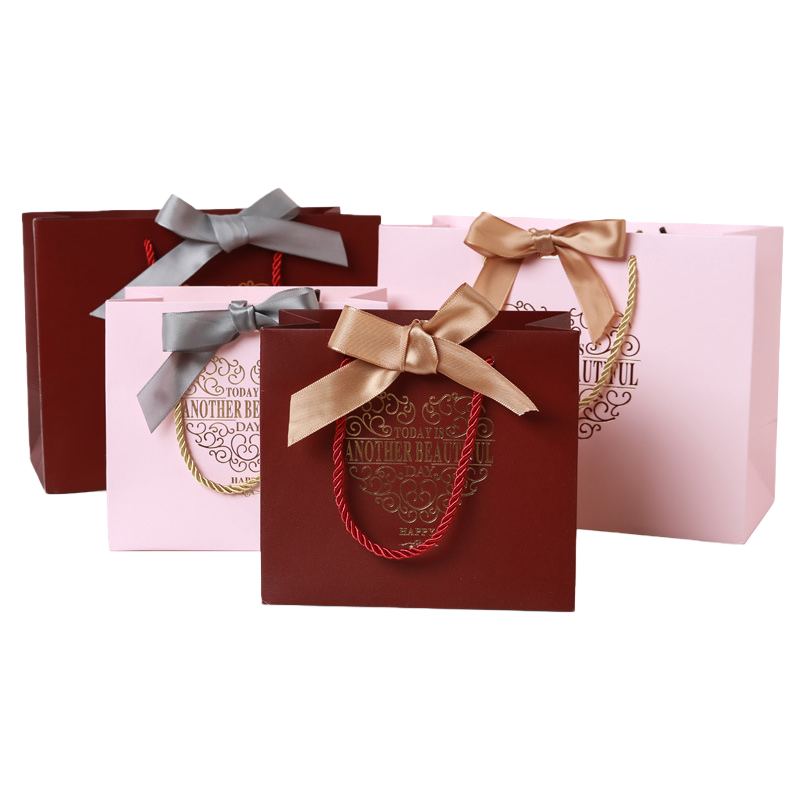Red and pink two-color gift bags, large hand-held paper bags, wedding and birthday party packaging bags Item Picture