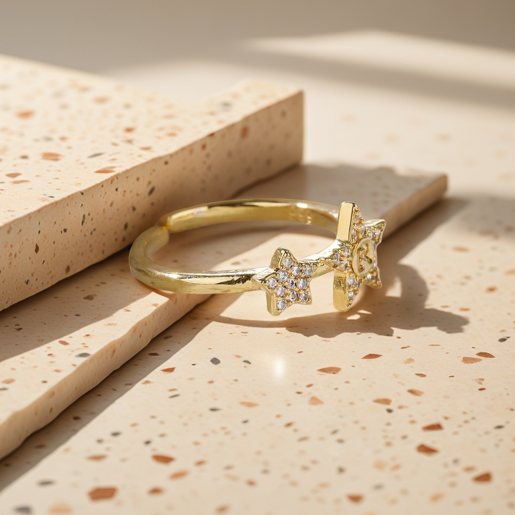 The golden star ring is a fashionable, simple and versatile women's accessory Application Scenario