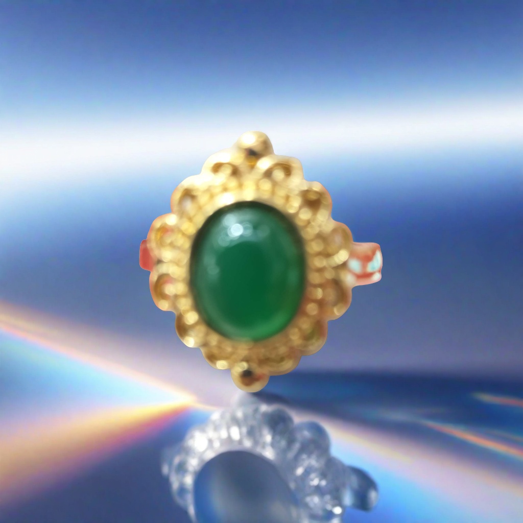A simple and fashionable lady's ring with a golden ring and green gemstones Specification image