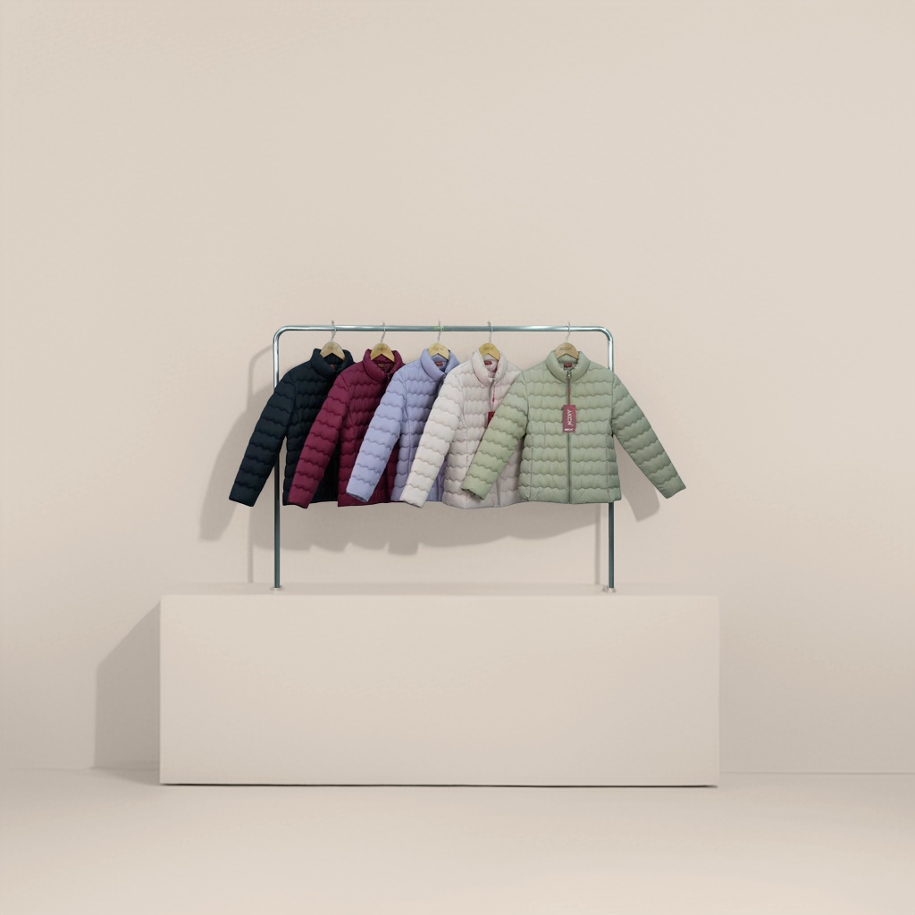五件彩色羽绒服挂在金属衣架上产品图