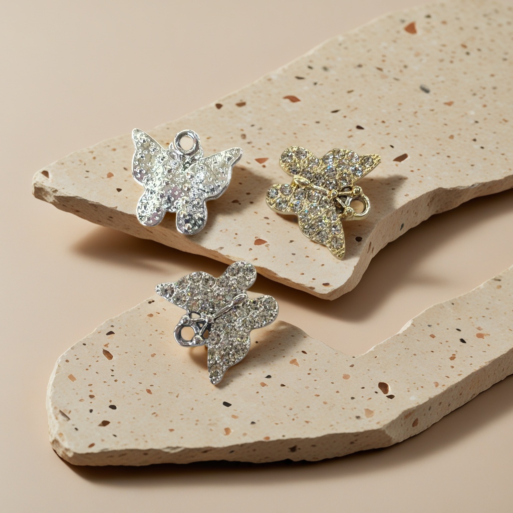 Silver and gold diamond-encrusted butterfly pendant women's fashion necklace details Picture