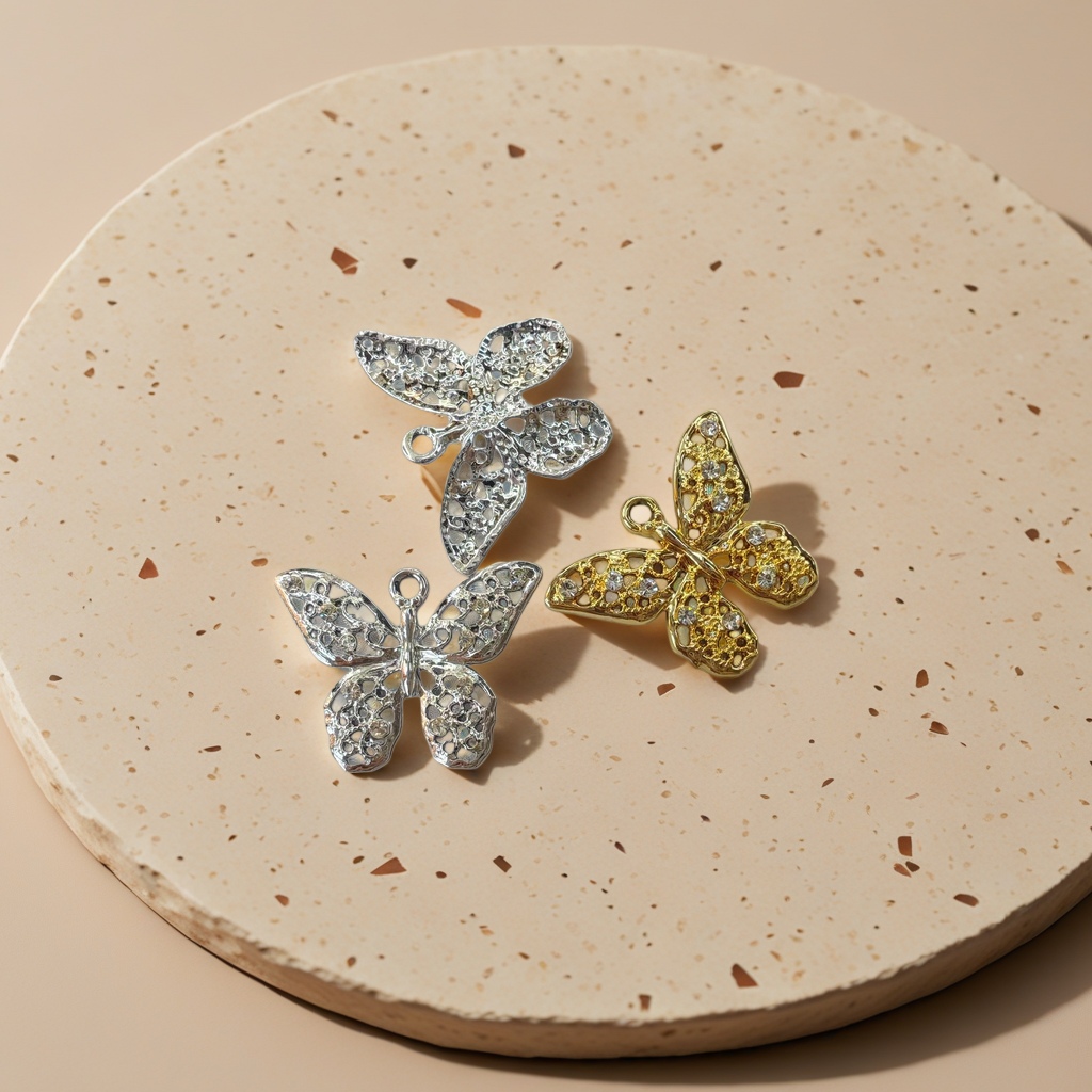 A fashionable and versatile women's necklace with a silver and gold hollowed-out butterfly pendant details Picture