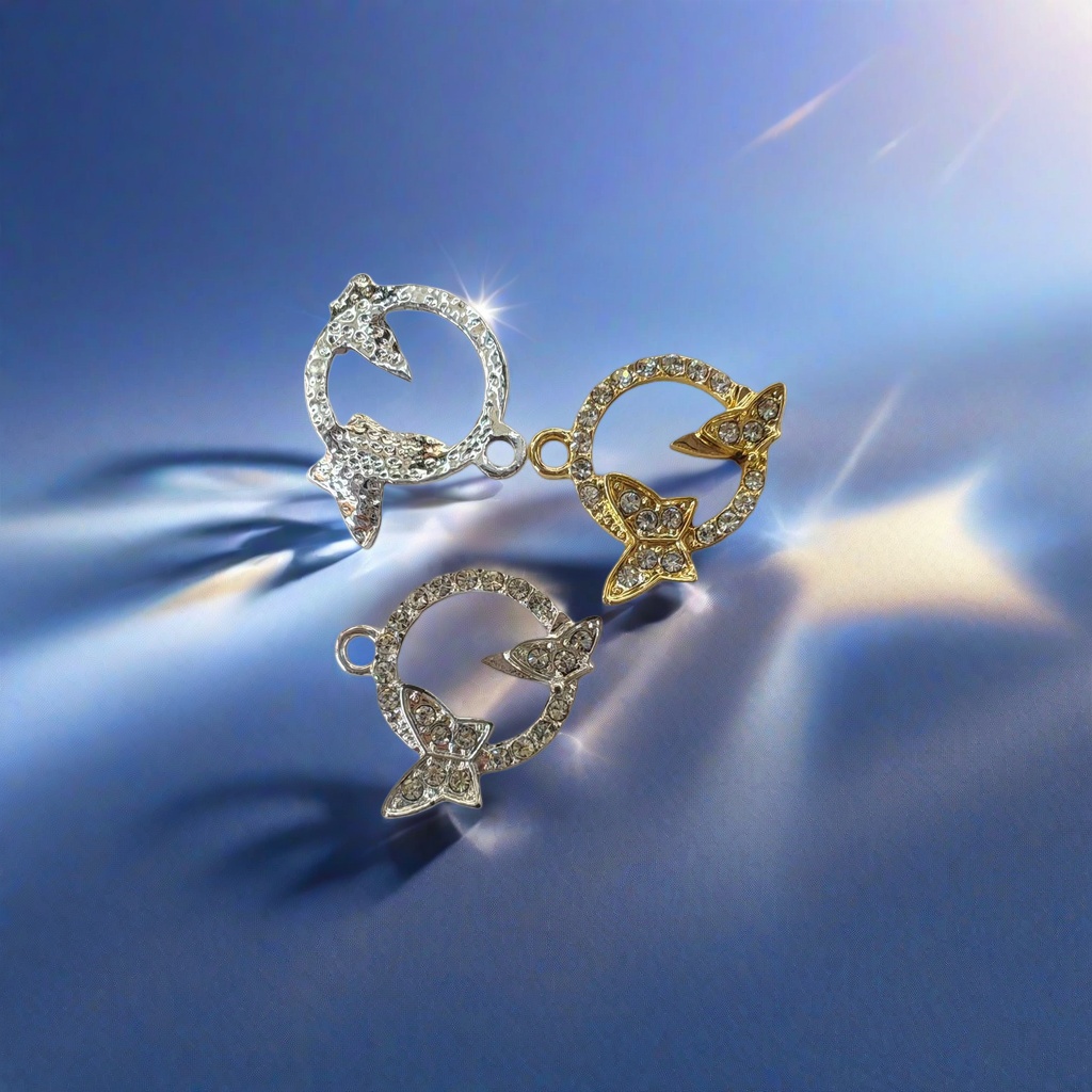 Diamond-encrusted butterfly buckle, silver and gold two-color decorative hardware accessories Application Scenario