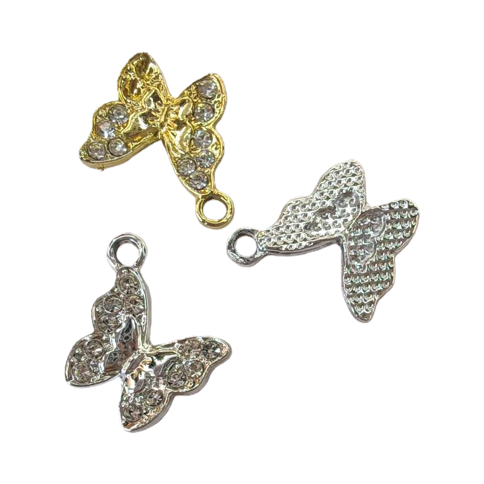 A fashionable and light luxury women's necklace with a gold and silver butterfly and diamond inlay Item Picture