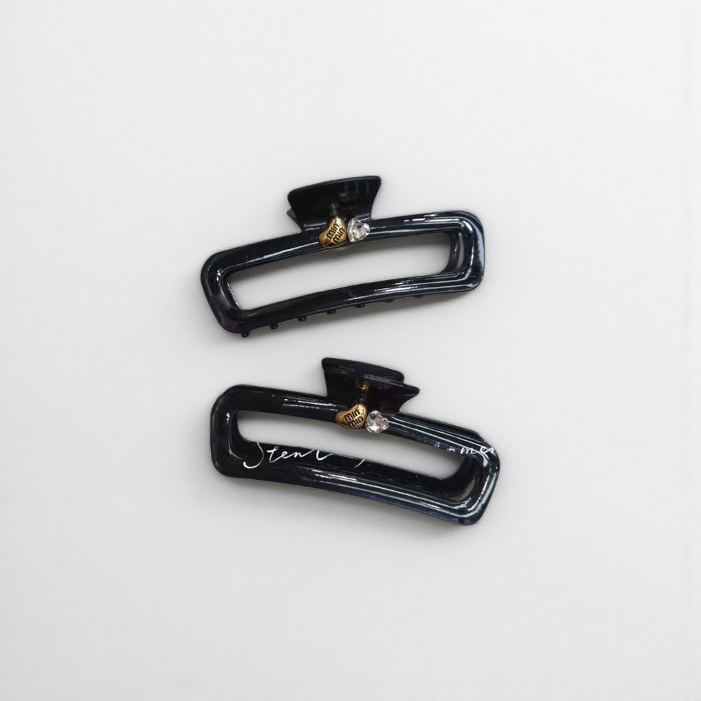 Black hairpins are simple and versatile for ladies' headwear. They are metal thin-handled anti-slip clips details Picture