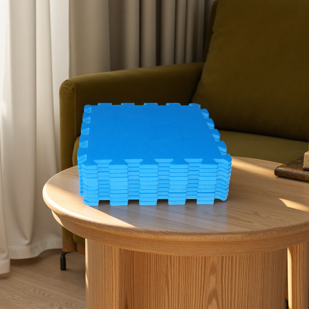 Blue spliced foam floor mat, thickened anti-slip children's crawling mat, environmentally friendly and odorless Application Scenario