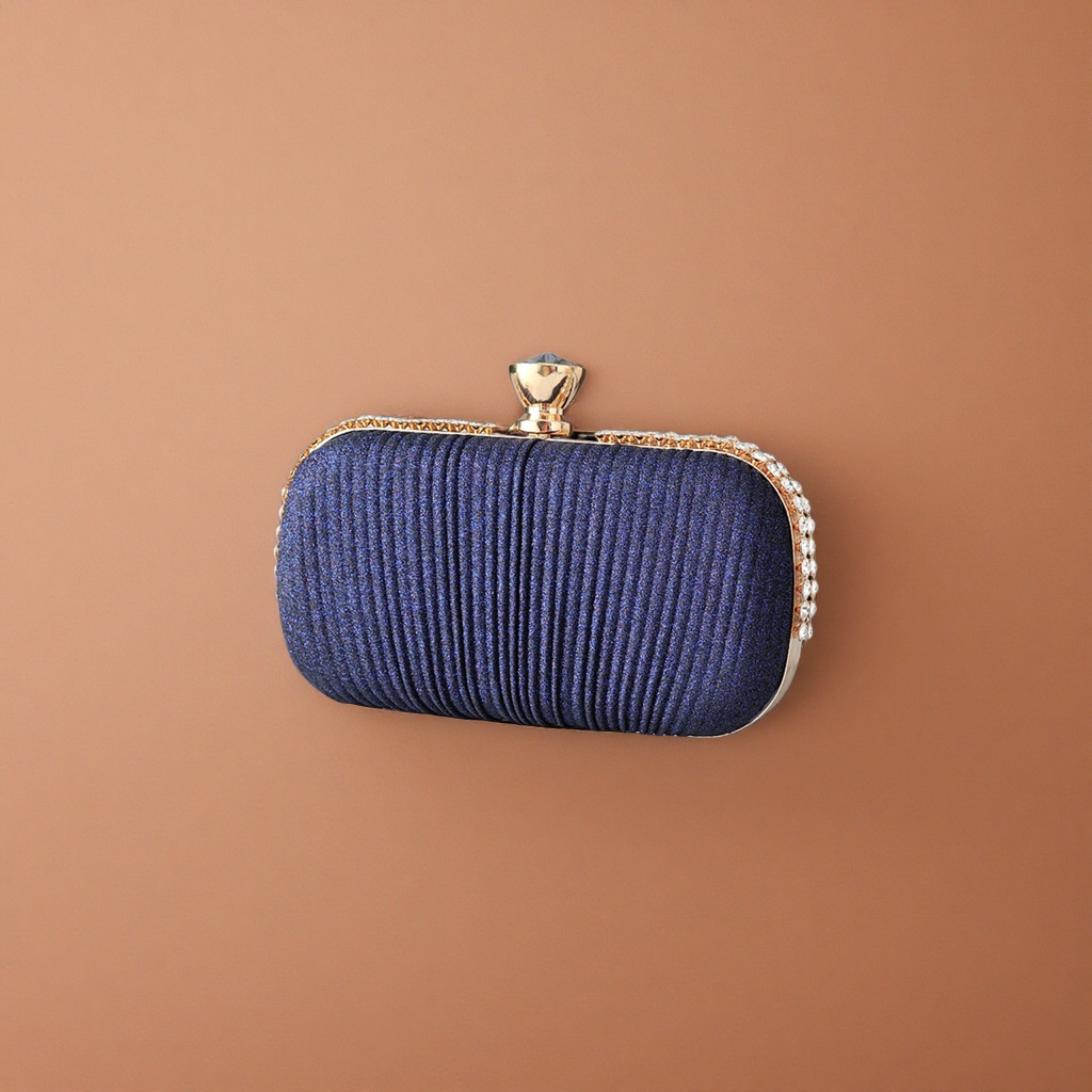 Deep blue sequined pleated clutch, a small single-shoulder bag for ladies' dinner Application Scenario