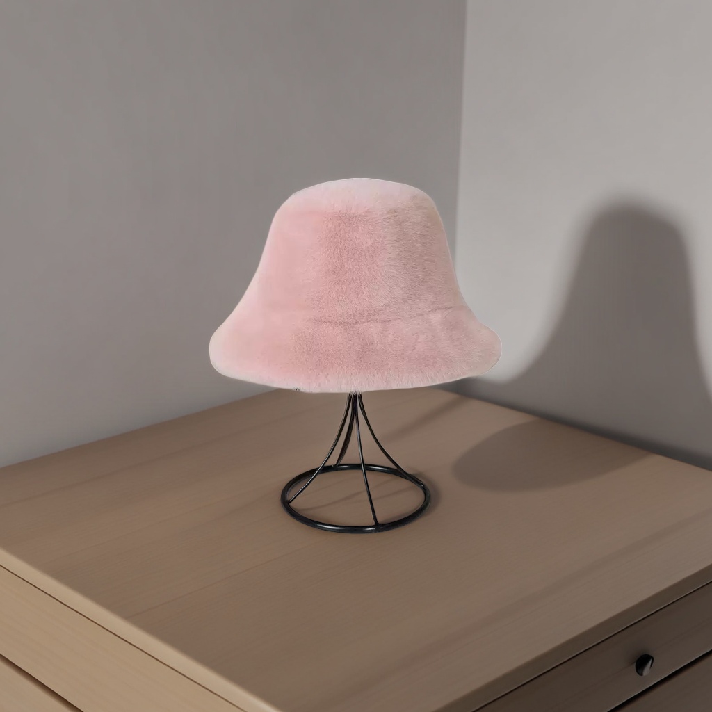 Pink plush fisherman's hat, a warm and face-enhancing little Korean-style casual and versatile hat for autumn and winter Application Scenario