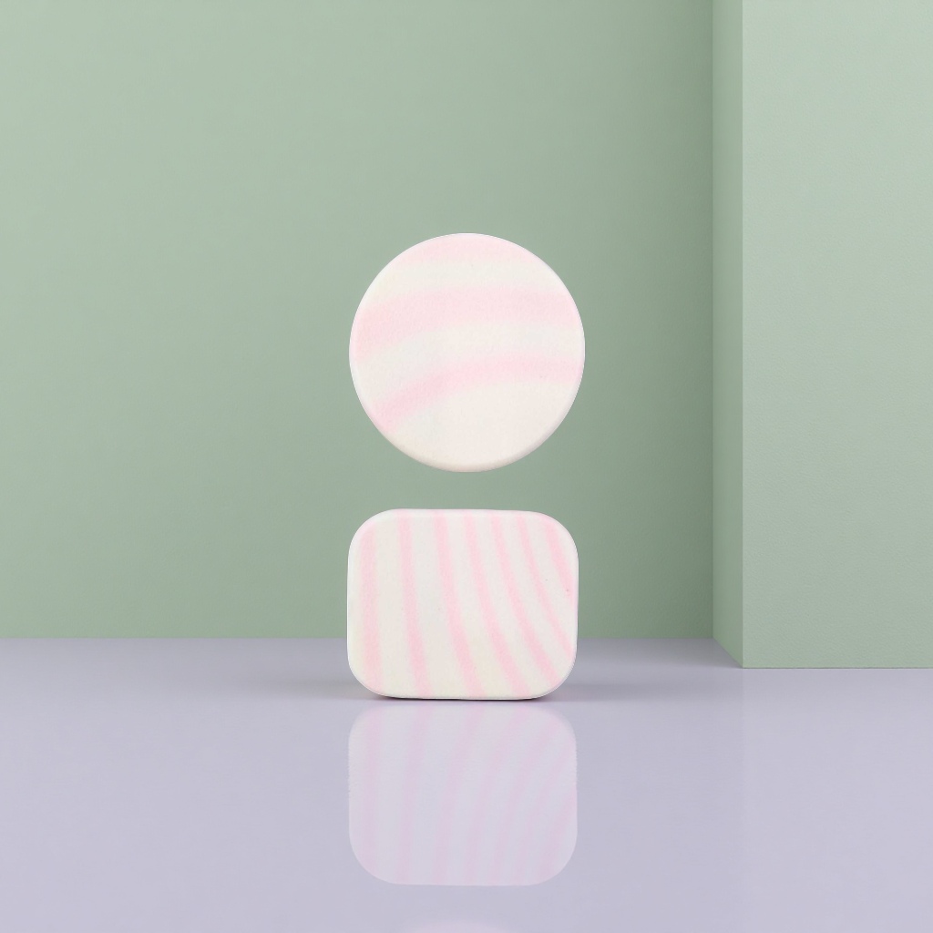 Pink striped sponge makeup egg, easy to apply and clean, is a beauty tool details Picture