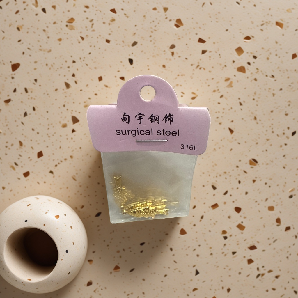 金色鱼形饰品 时尚简约金属吊坠项链耳饰套装图