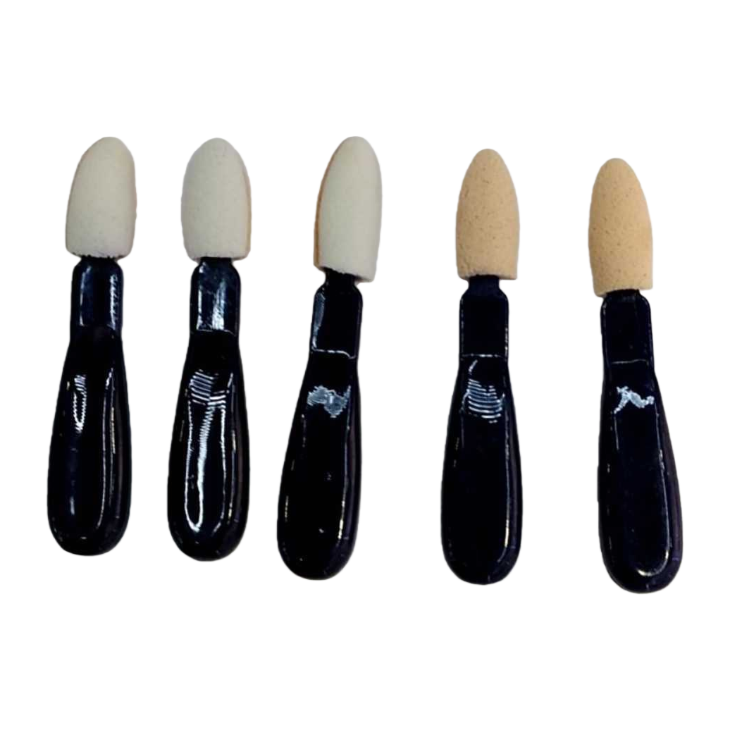 Five-piece makeup brush with black handle and white beige sponge head Item Picture