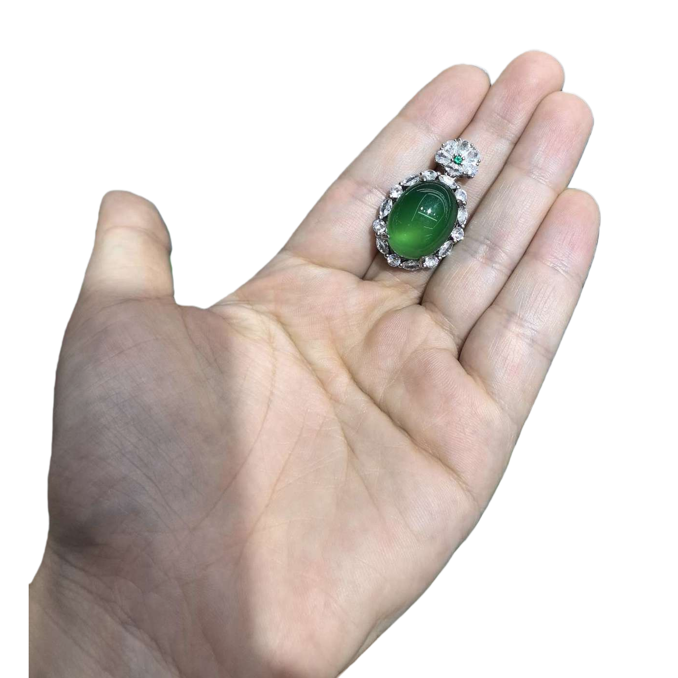 قلادة خضراء خضراء من سووار Item Picture
