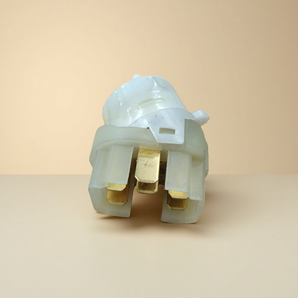 Factory direct sales of white plug lamp socket 357905865 Application Scenario