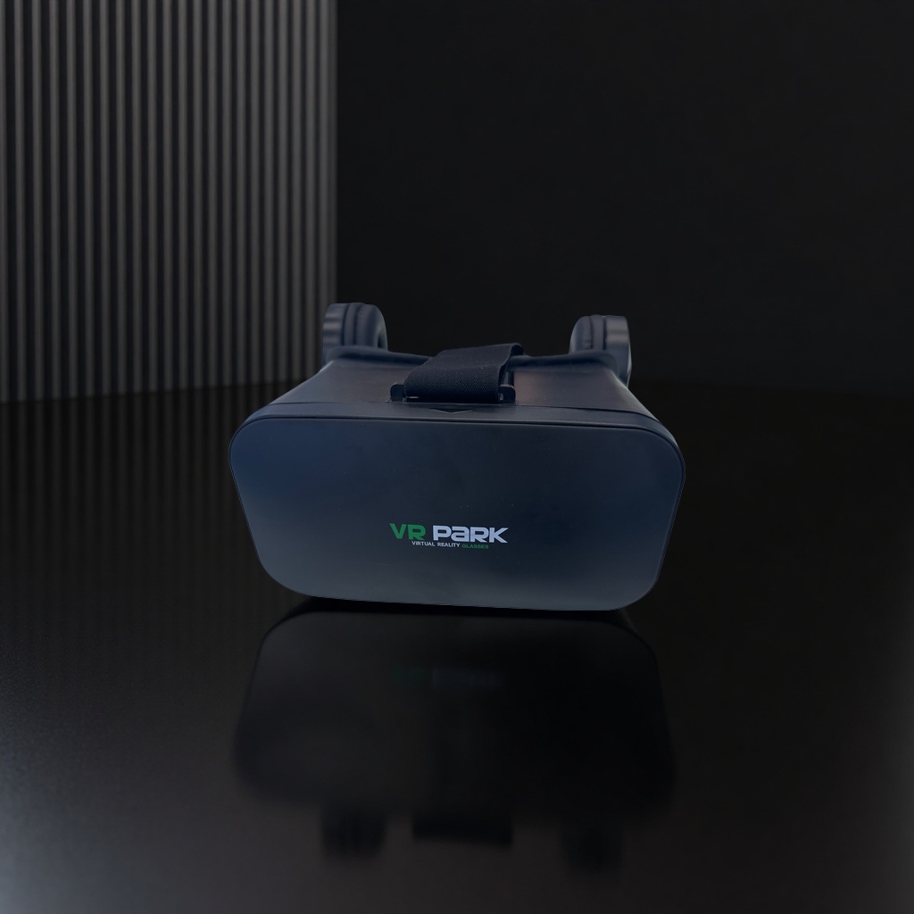 Black VR glasses 3D immersive virtual reality headsets are clear, eye-protecting and compatible with mobile phones details Picture